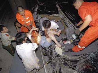 原创她曾为胡歌车祸而亡,是胡歌抹灭不了的伤痛,胡歌为她做了这些事