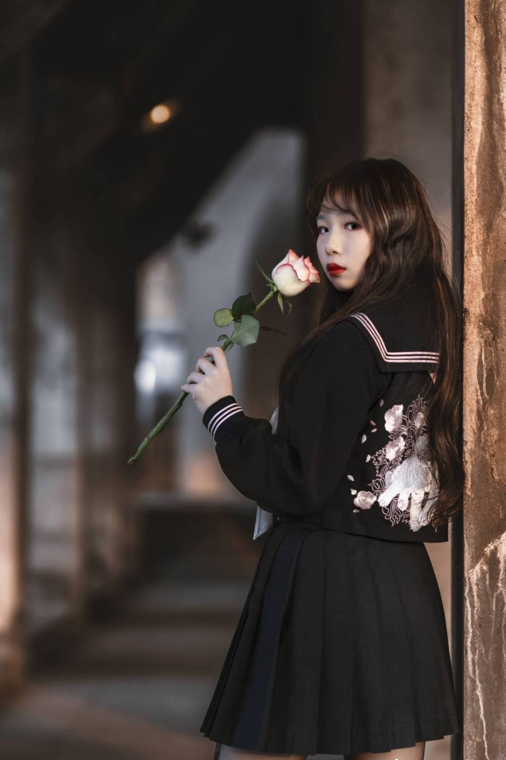 魔都少女穿jk,要谈恋爱吗?