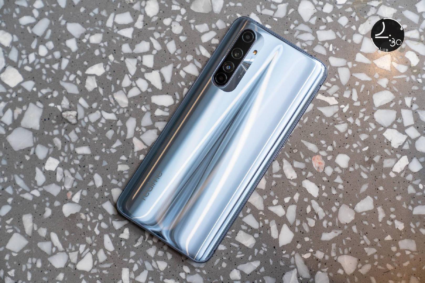 真我x50pro玩家版上手玩不惜偏科也要低价的骁龙865旗舰