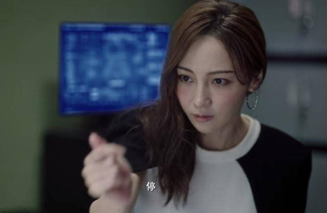 《痕迹》:披着悬疑皮的偶像剧,但是演技不用管的吗?_梁麦琦