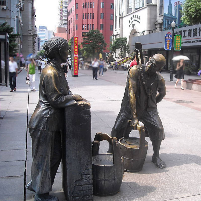 常见的城市步行街雕塑