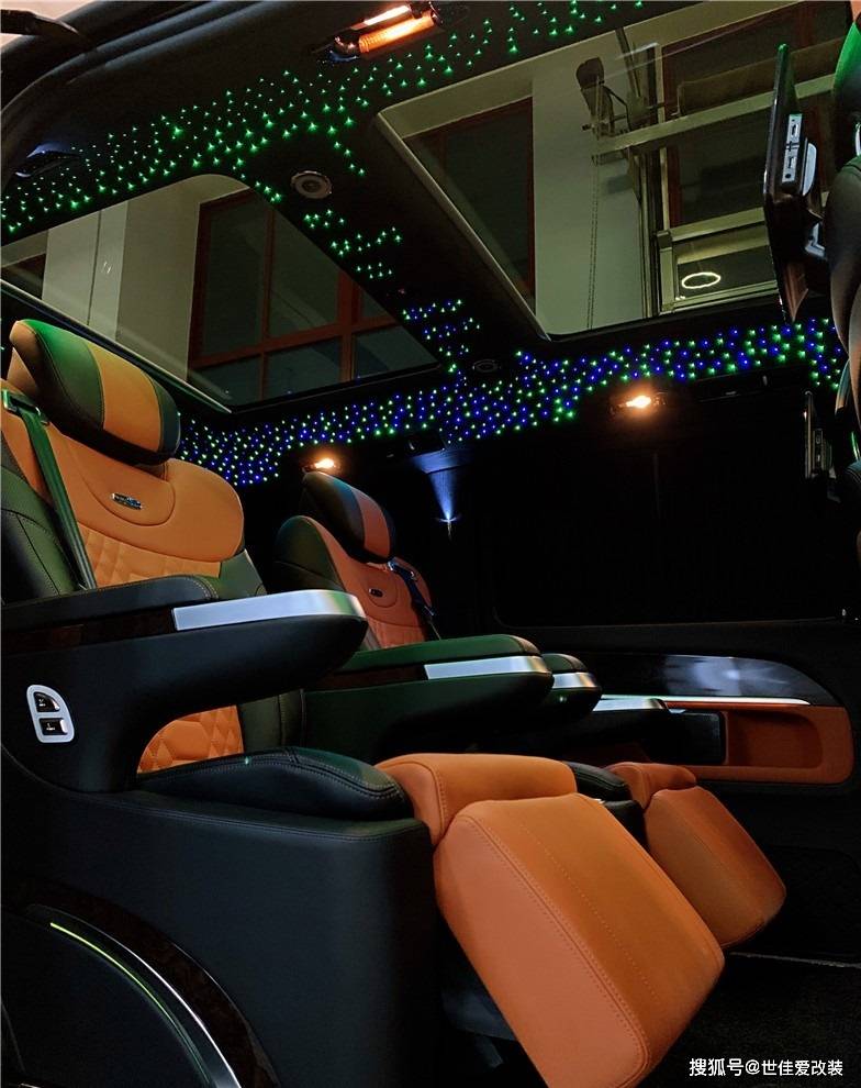 商务车改装奔驰v260华丽升级秘书最喜欢星空顶和沙发床