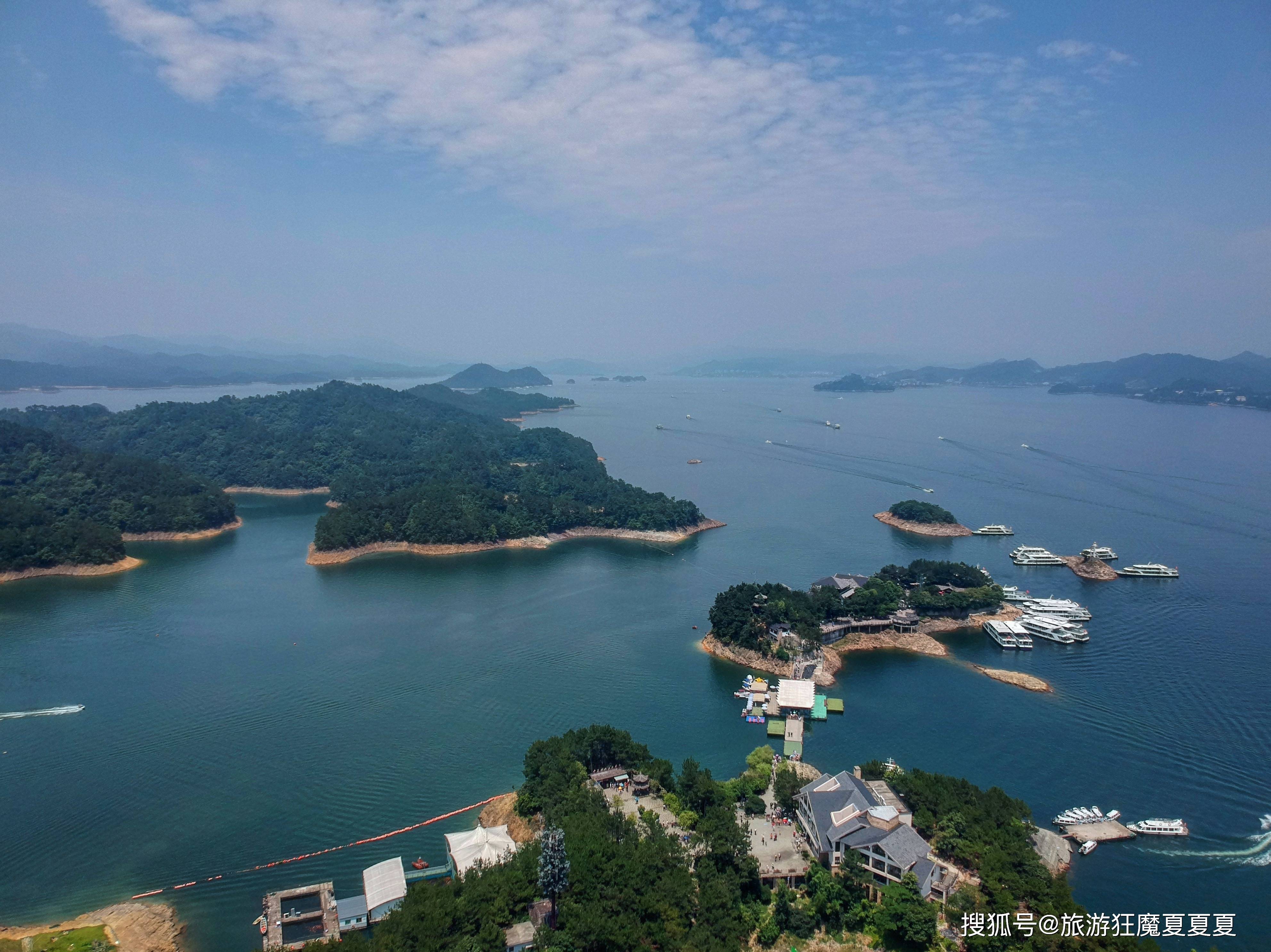 浙江杭州周边游好去处,虽是人工湖却古迹遍布,风景不输西湖