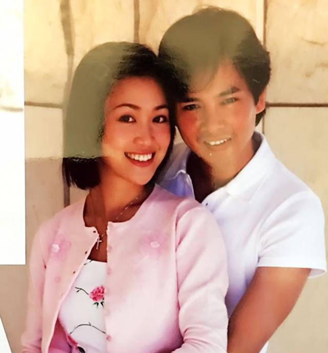 梁小冰晒一家三口照颜值如初祝英台与马文才生的儿子真心帅