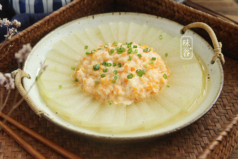 立秋前后,这菜抓紧吃,蒸一蒸就上桌,清淡不油腻,营养又解馋_冬瓜