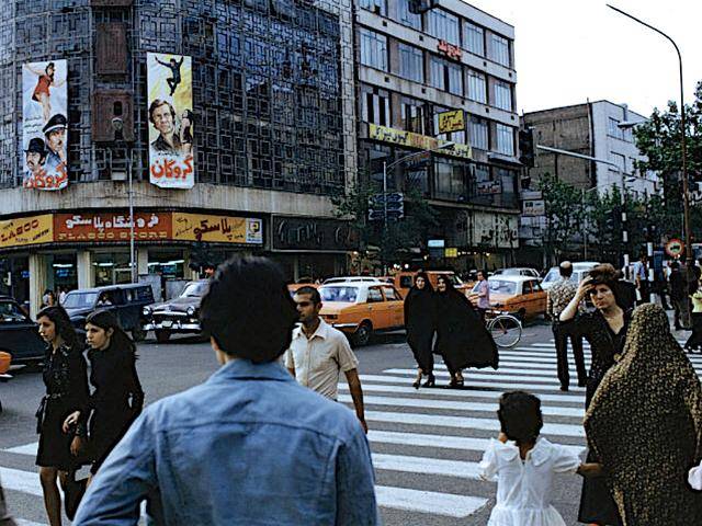 【德黑兰的街头,繁华的街区.