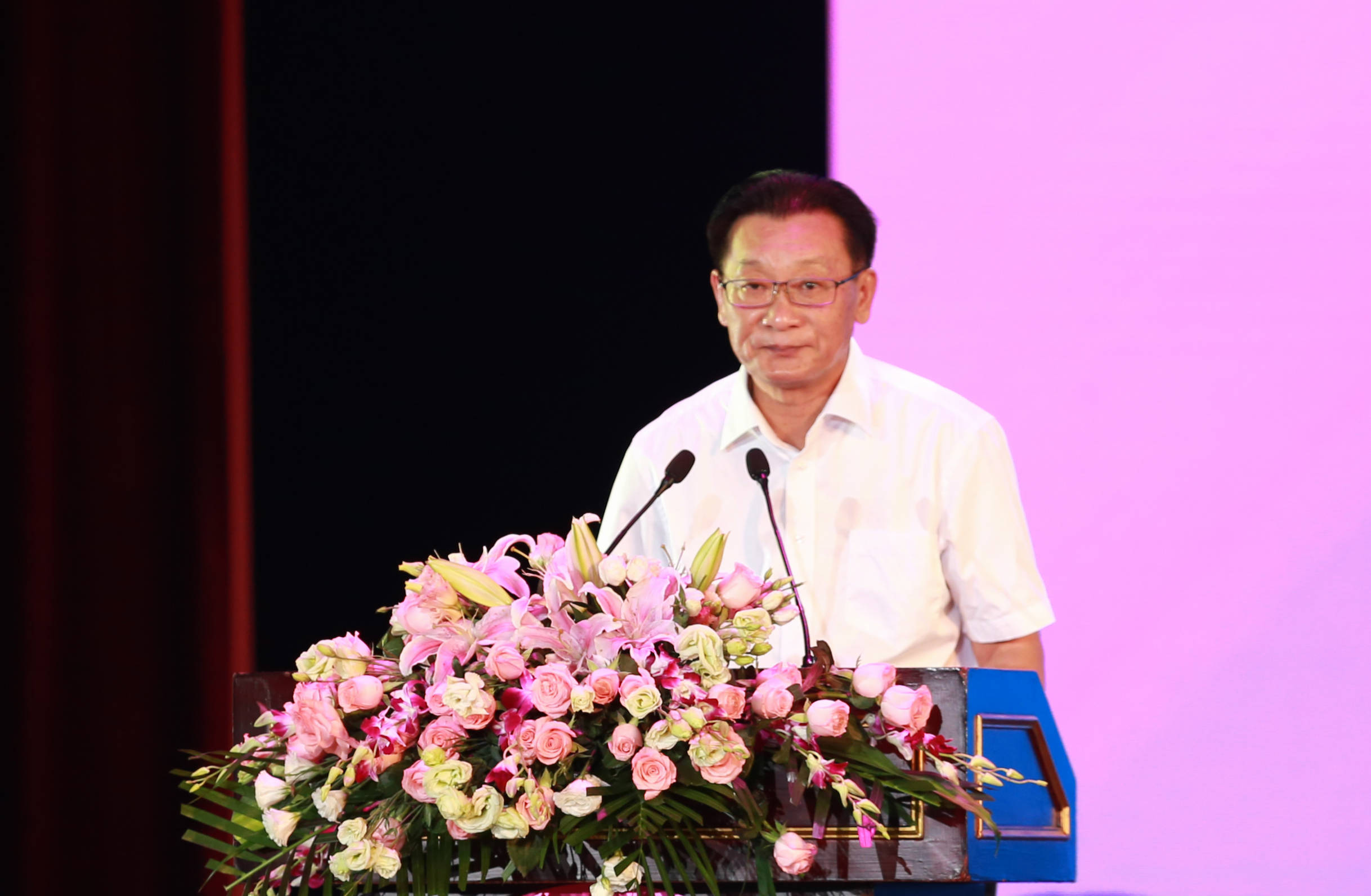 江苏省文化和旅游厅副厅长,党组成员裴旭宣布比赛正式开始