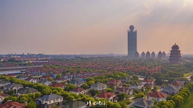 江苏江阴市的华西村想必大家都有听过,但是来这边旅游的话肯定不算