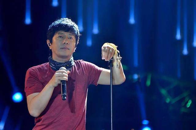 全开麦上热搜难道这不是歌手最基本的要求吗