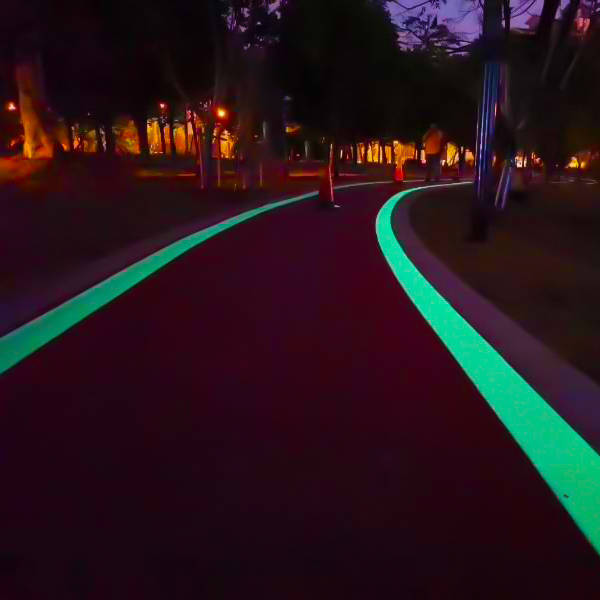 荧光跑道施工厂家/荧光跑道造价/夜光跑道铺设