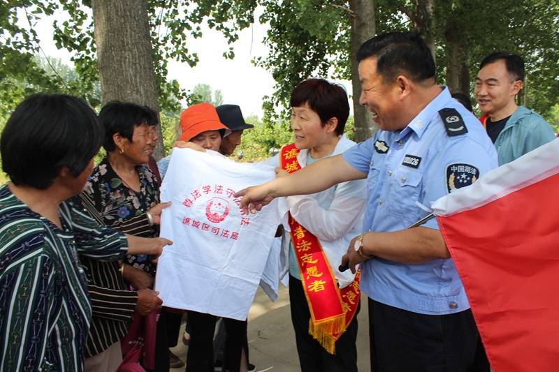 安徽亳州:用"脚下功夫"蹚出文明实践_闫龙杰