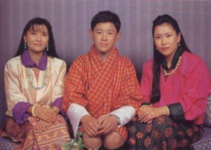 原创不丹国王挚爱曾是香港女孩被拆散后念念不忘爱情输给现实罢了