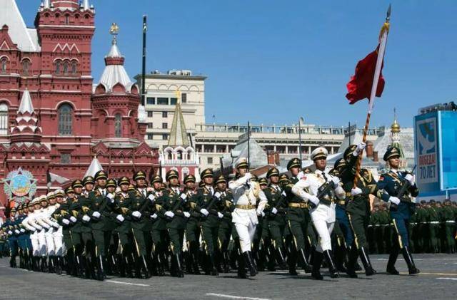 原创我国"最帅天团"亮相俄罗斯红场阅兵