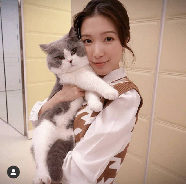 原创郭嘉文罕见晒纤腰她已搬到李泽楷所赠亿元豪宅奢华内景全曝光