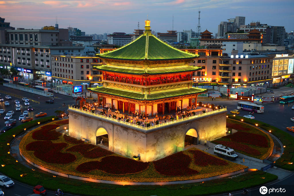 西安传统建筑钟楼