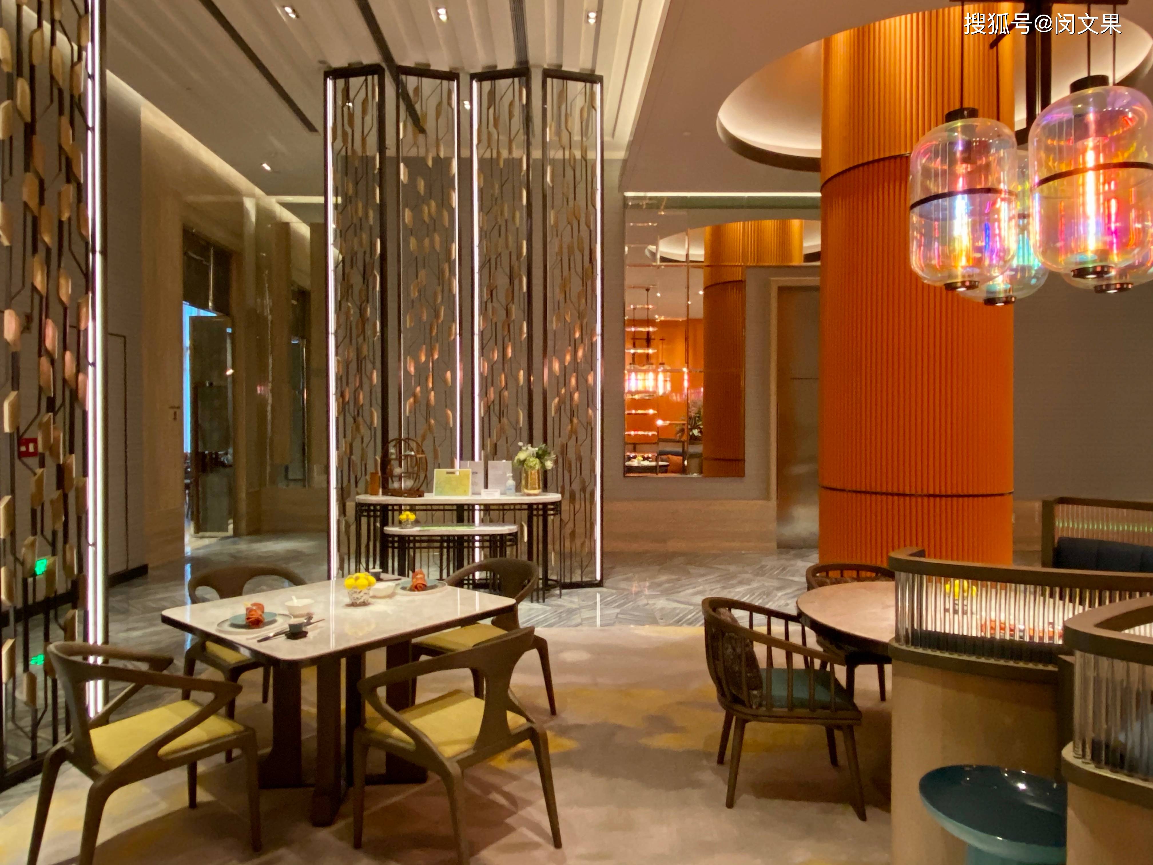 原创内地w酒店鼻祖,炫丽依旧,摩登依旧|广州w酒店