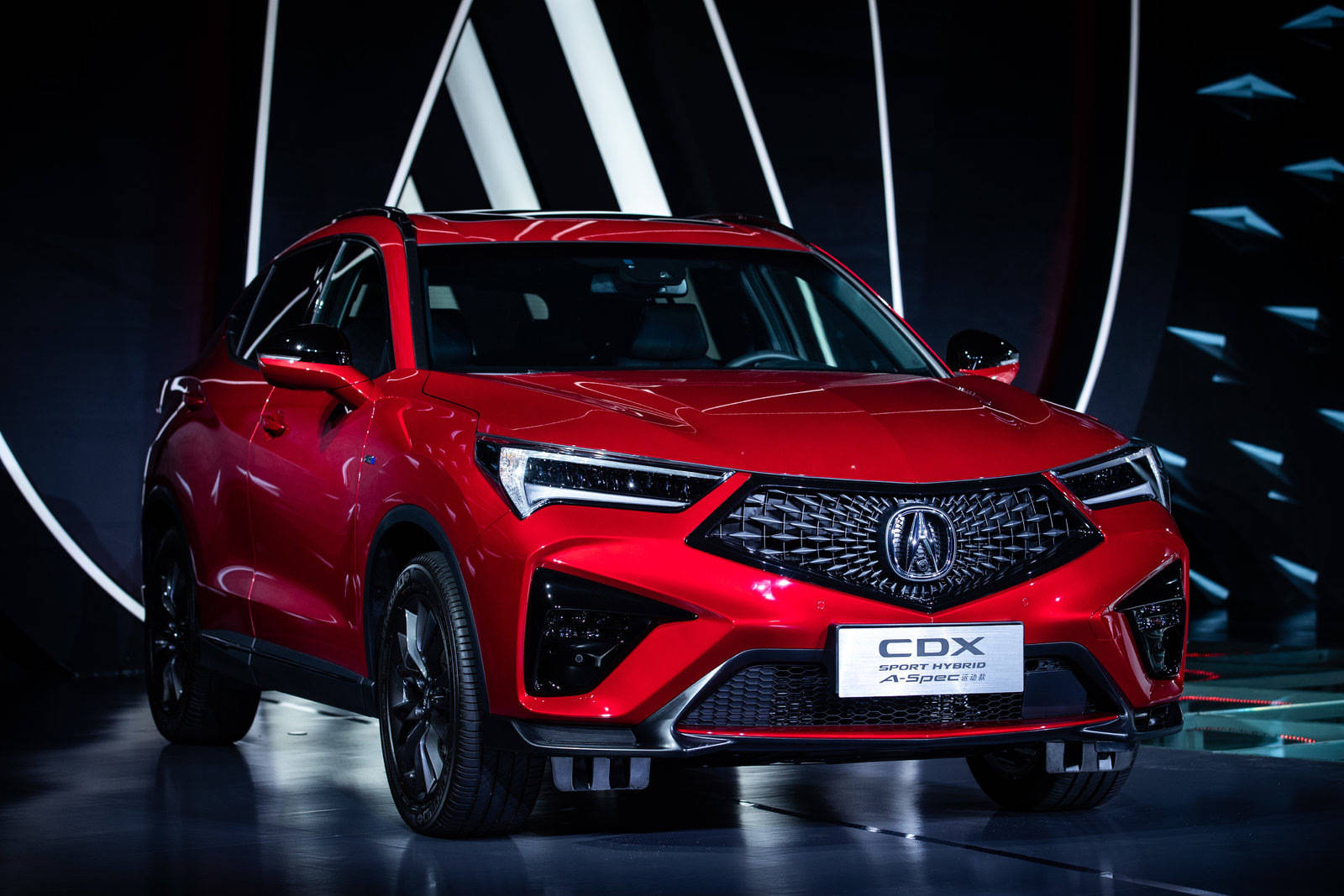 讴歌cdx新增2.0l混动车型,22.98万元起售有点看头!