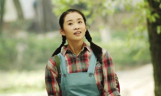 22年后《田教授家的二十八个保姆》主演现状,最抢眼女配角已隐退_剧中