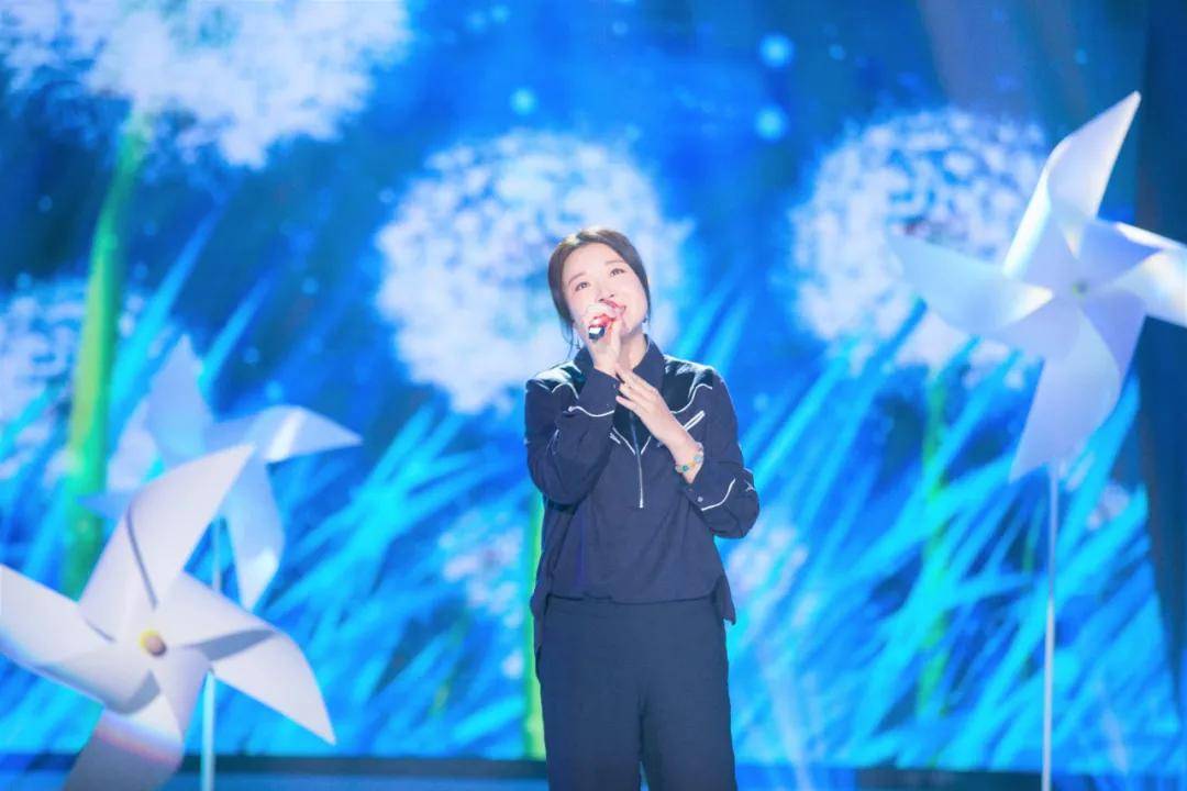 又到毕业季罗大佑叶蓓王铮亮许飞用歌声追忆似水年华