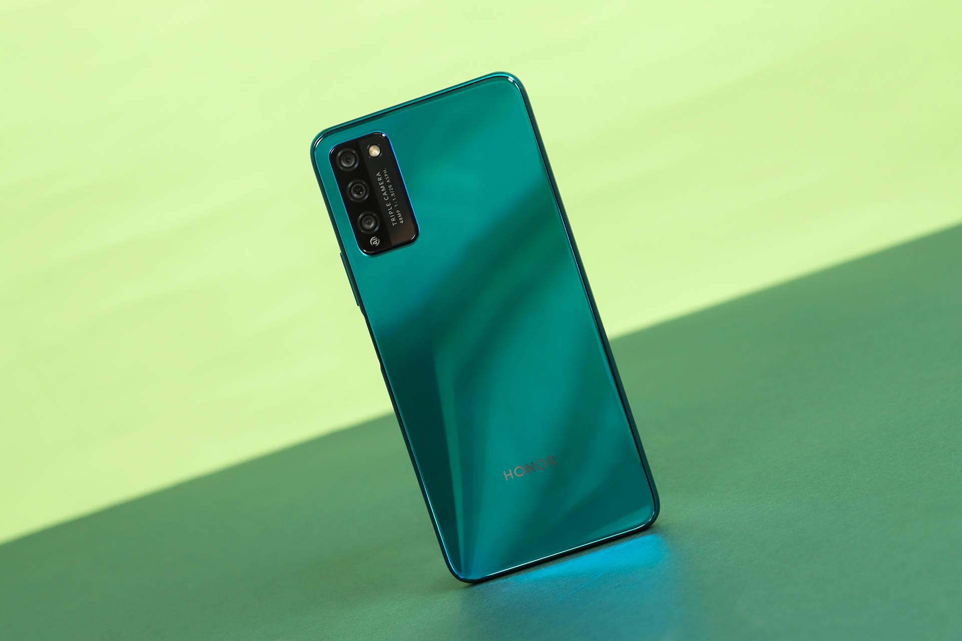 荣耀30青春版图赏光影美学设计90hz高刷新率屏