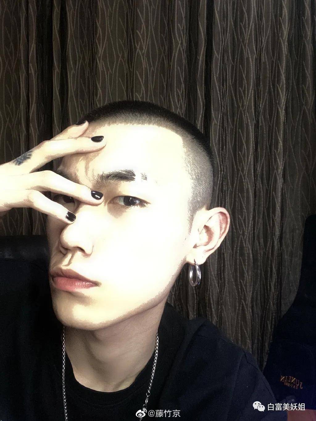 抖音160w粉网红pua女友致一尸两命,聊天记录曝光细思极恐