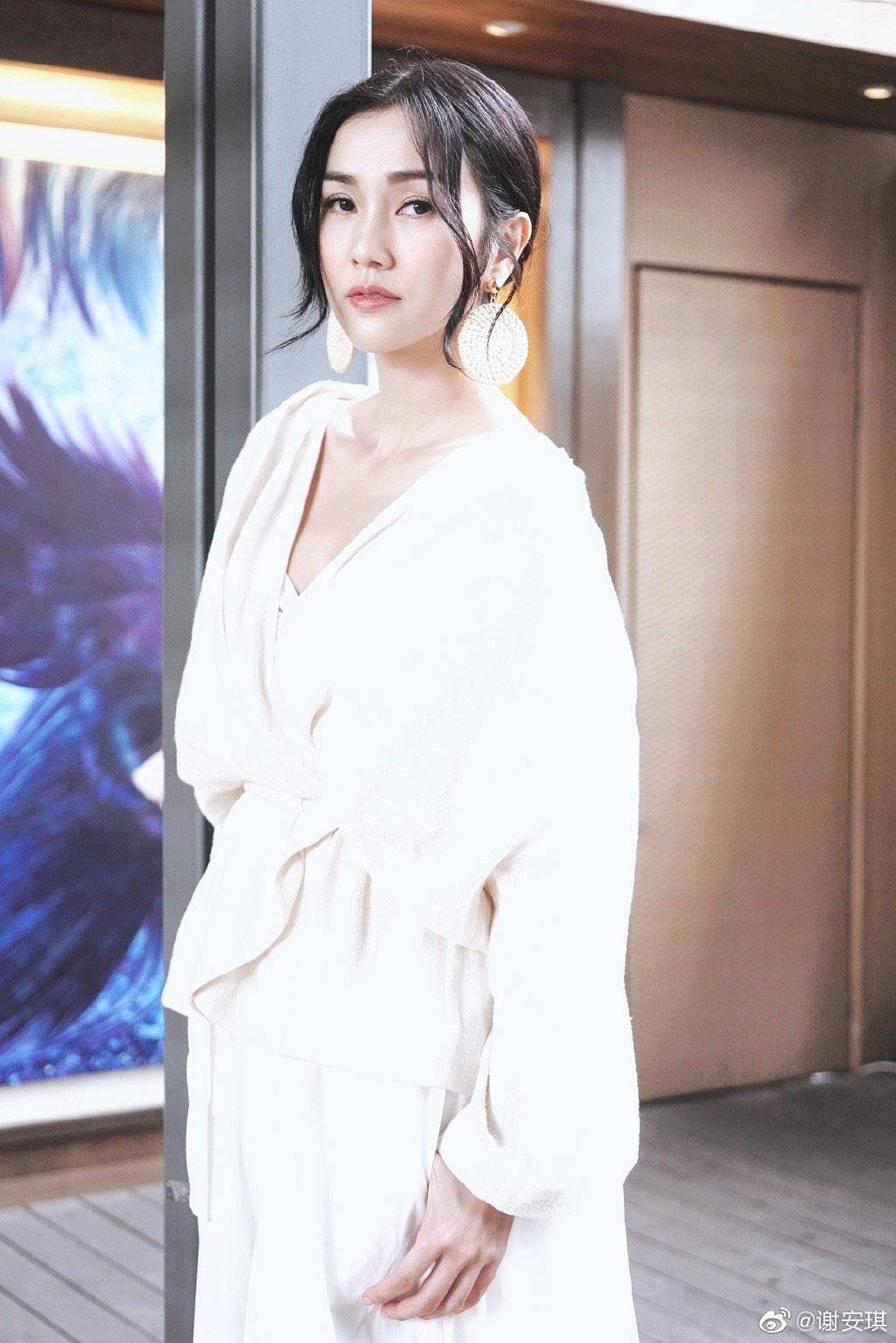 美女明星谢安琪的图集