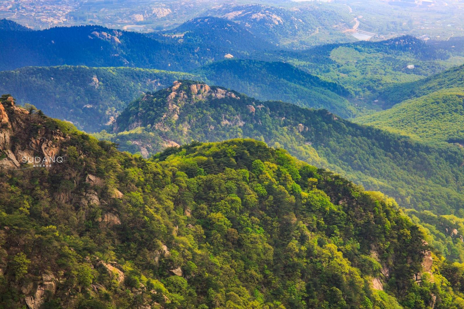 原创它是山东第一大山刻有世界最大寿仙齐鲁大地实在壮观