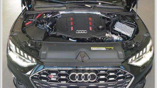 搭30tv6发动机奥迪s4avant实车到店