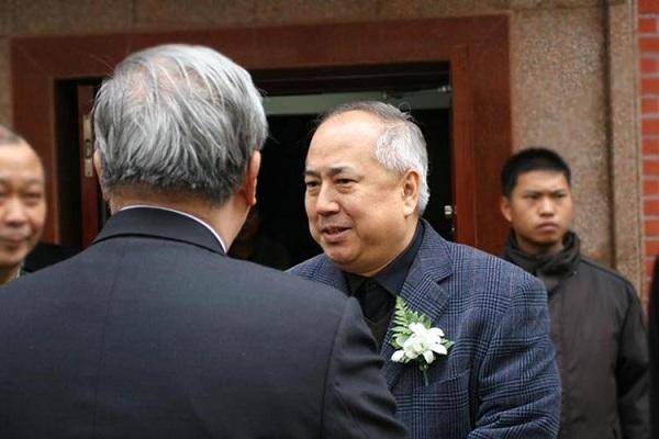 钱学森儿子参军受排挤34岁才念完大学1982年免试进入加州理工