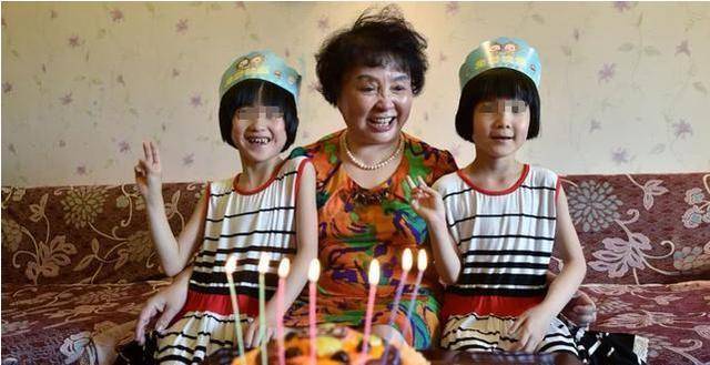 如果有来生绝对不再要了60岁高龄产女的盛海琳现状如何孩子