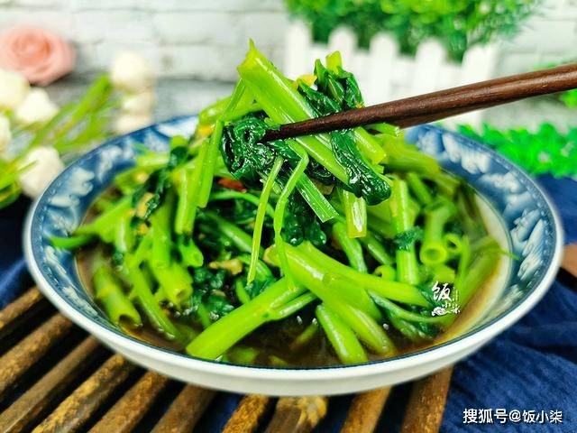 【凉拌空心菜】