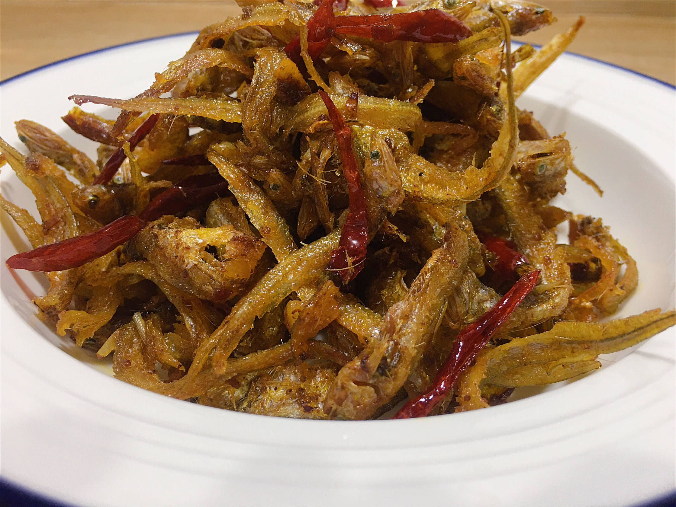 这个鱼,你会做吗?炸一炸,炒一炒,上桌2分钟光盘_毛刀