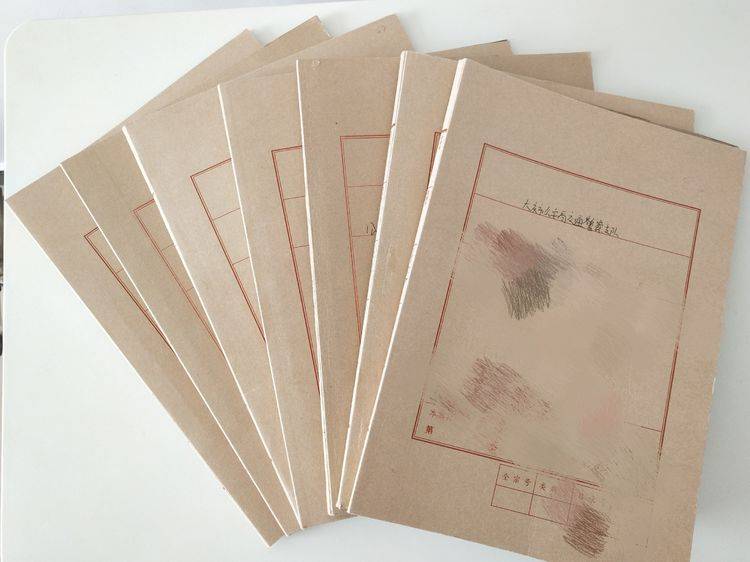 驾驶证一旦被吊销,在未重新获得驾照前禁止开车上路.