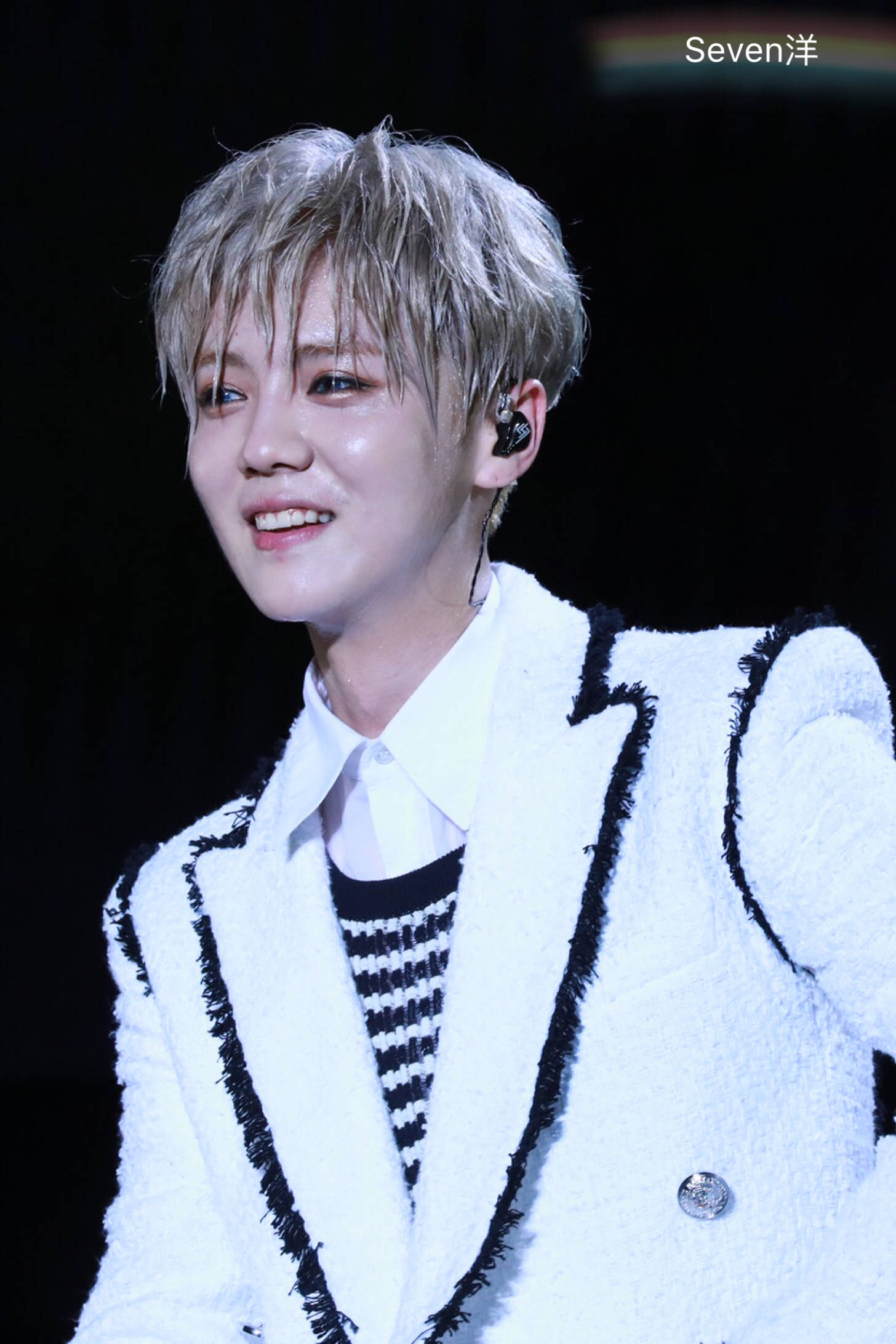 鹿晗图片正脸,鹿晗图片最新图片