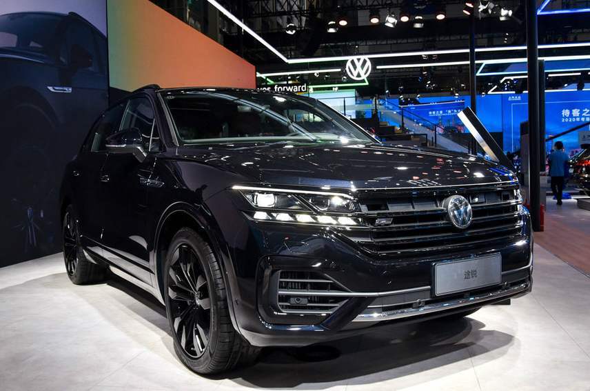 途锐-锐尊搭载3.0t涡轮增压v6发动机!