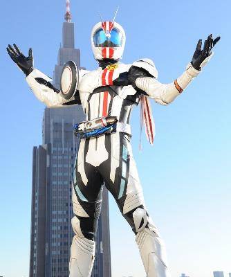 说说平成假面骑士中纯人造骑士