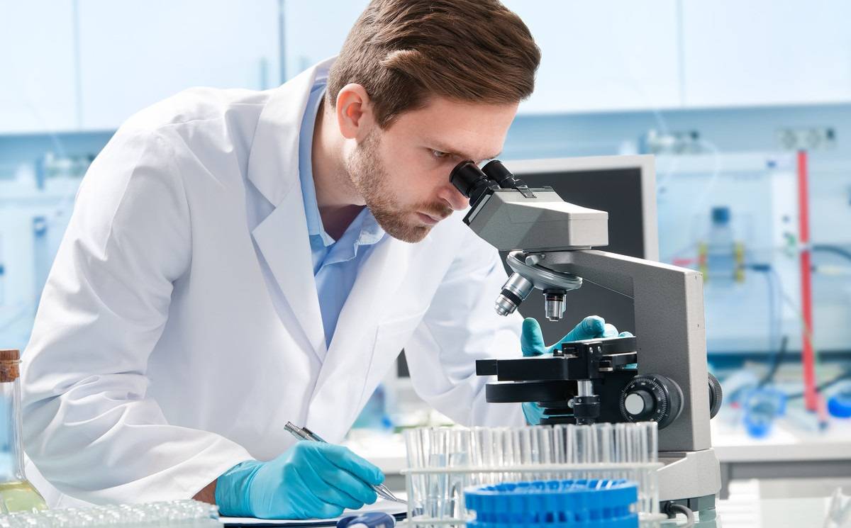 与化学类专业对口的工作有质检员,研究员,化学工程师,化学技术员等