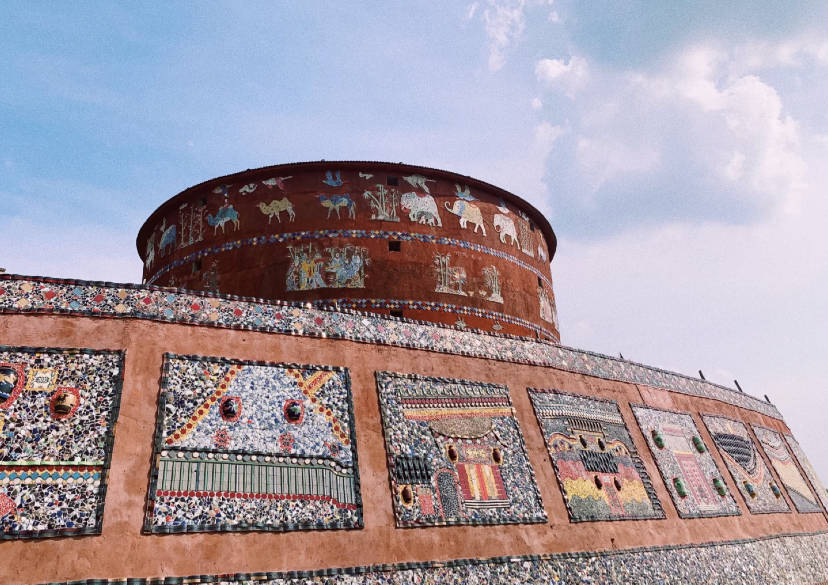 原创江西这一华丽陶瓷宫殿,竟是出自9旬老人之手,圆一个陶瓷梦