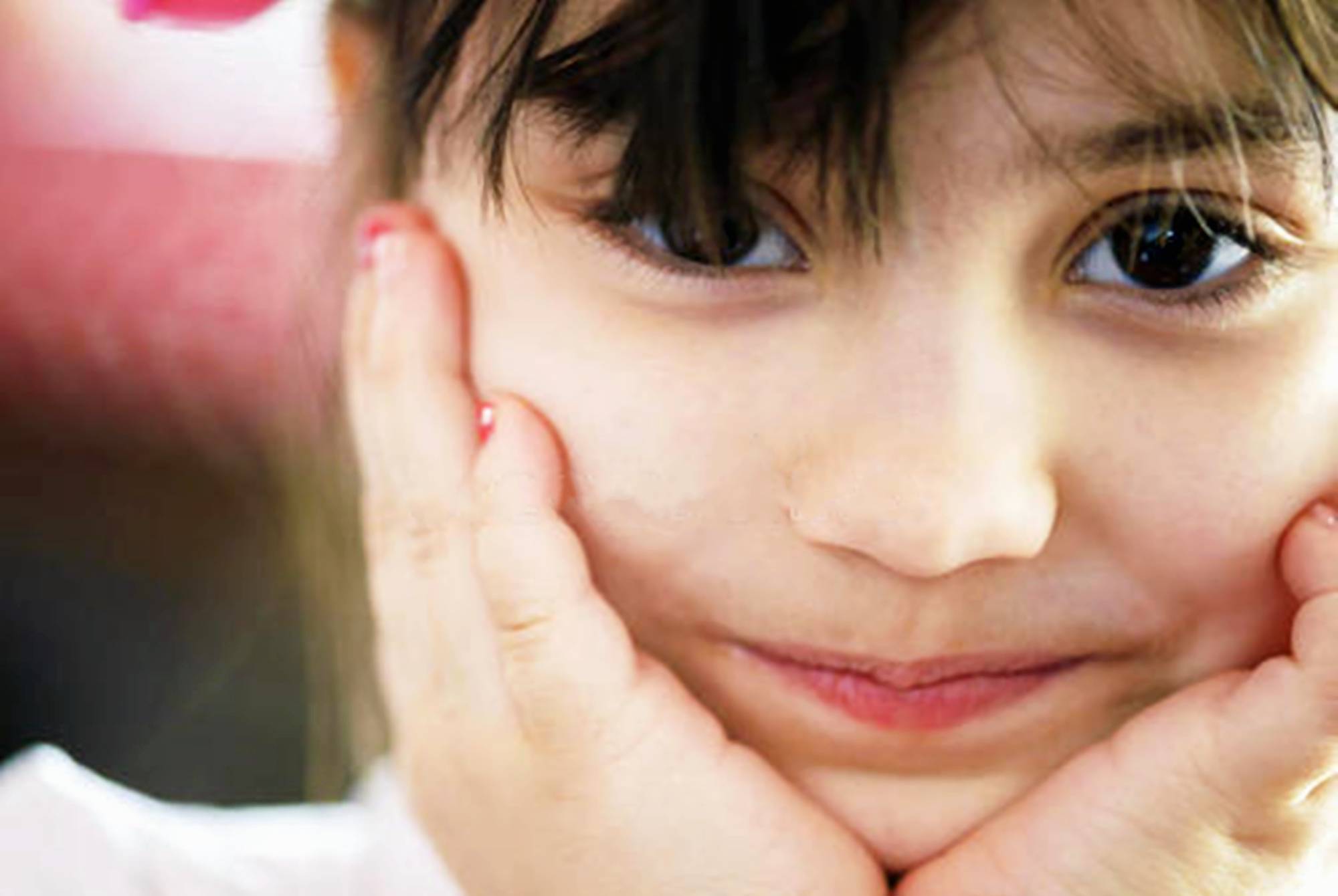 原创多吃葡萄能让孩子眼睛又大又亮更靠谱方法来了三种营养别放过