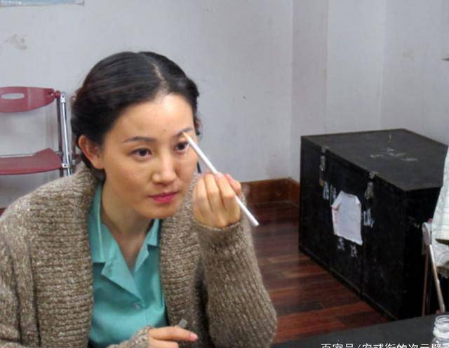两个人因戏生情,如今儿子十分帅气_常小川