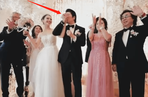 原创郎朗结婚视频被公开谁注意吉娜美甲颜色这才是德国媳妇的体面