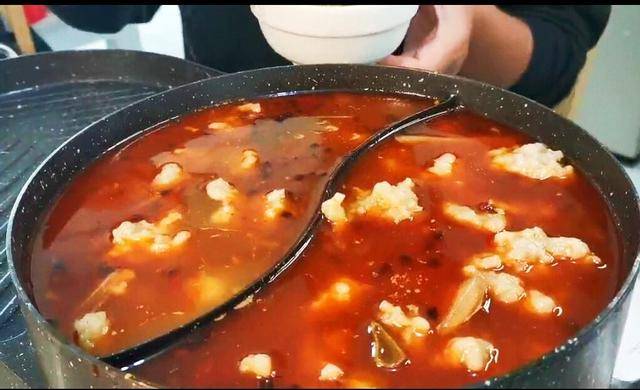 滑肉,这是一道北方很少见的菜品,记得第一次给老公