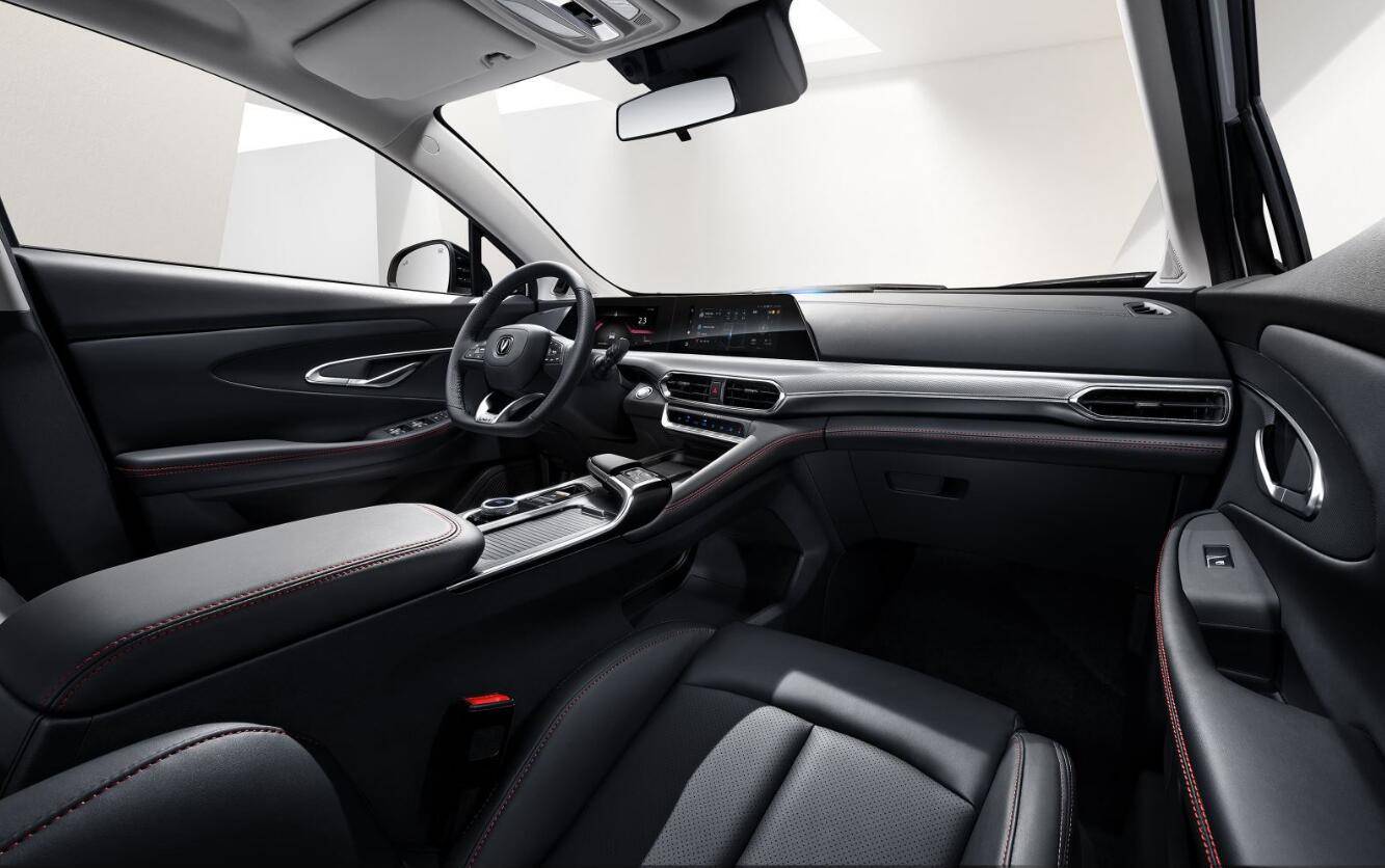 长安引力unit属于年轻人的潮流座驾