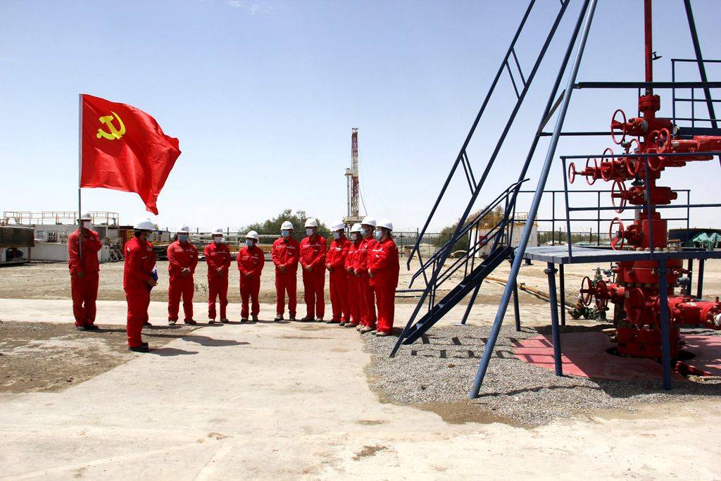 彰显攻坚创效硬核担当记西北油田采油一厂采油管理三区党支部