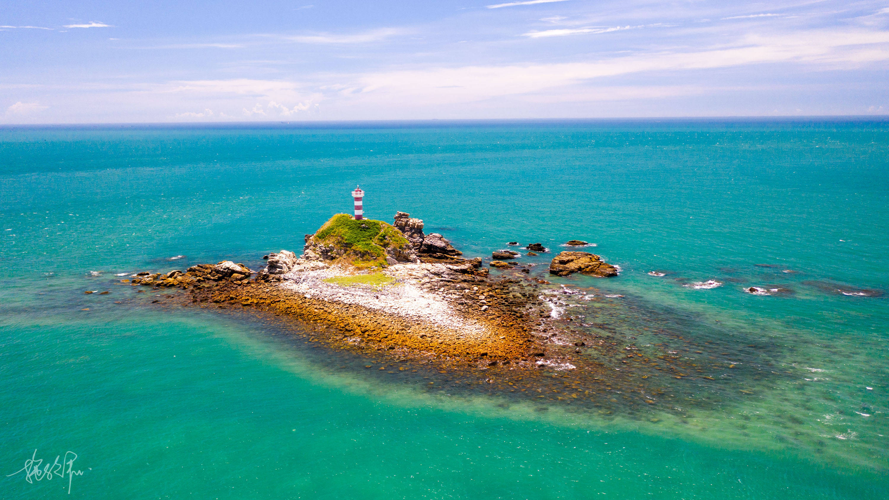 原创日出东山红似火,这座美丽的小岛,满足你对大海的一切幻想