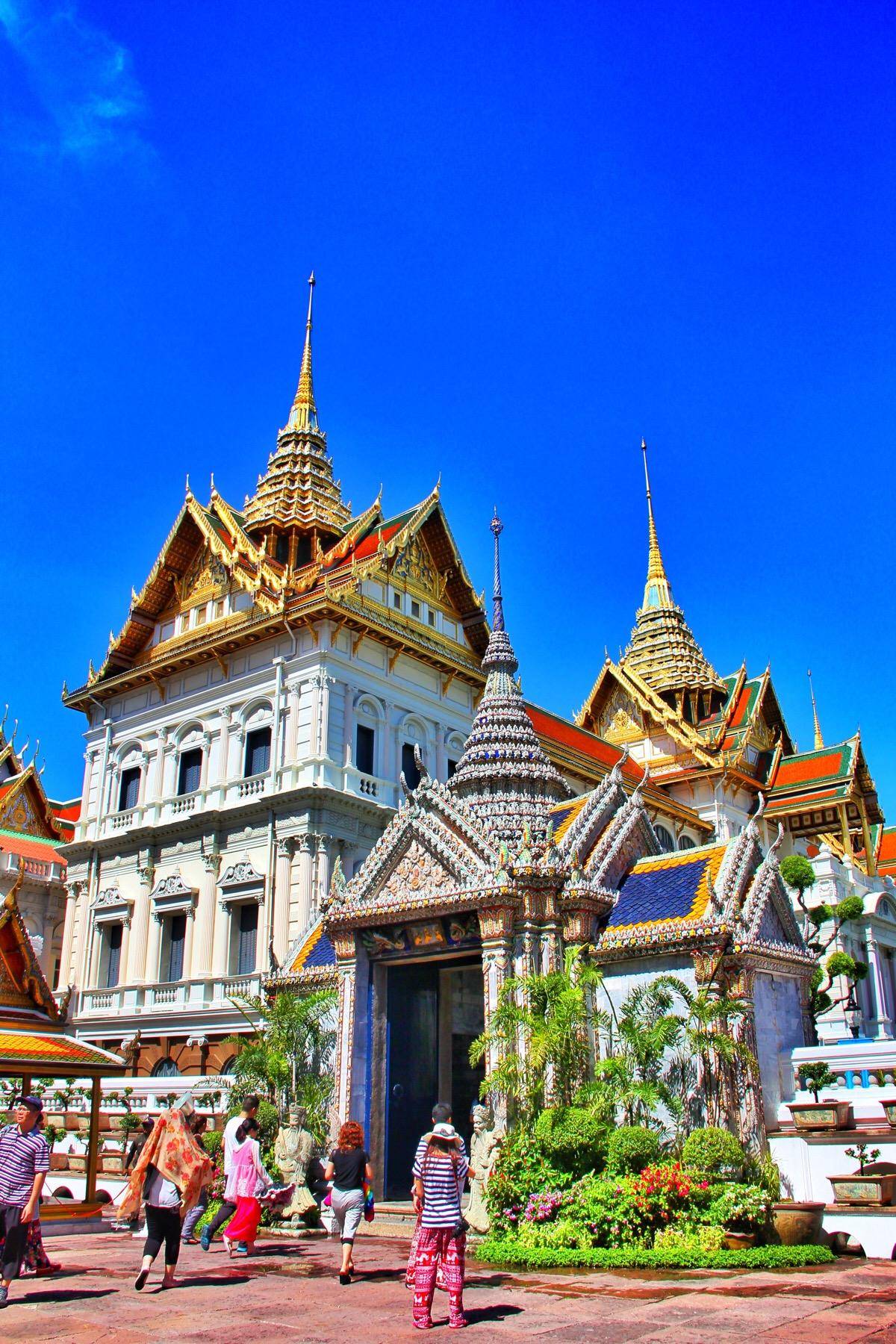 曼谷大皇宫,又称大皇宫,是泰国(暹罗)王室的皇宫.