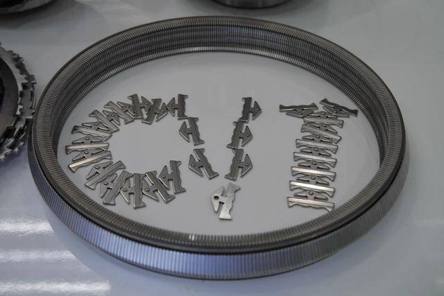 优点:技术成熟,80%钢带来源于德国bosch公司