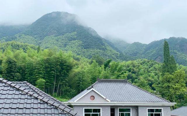 長佳村黃嶺自然村還有不少古蹟,龍背山,官財山,老佛殿,一線瀑,元寶石