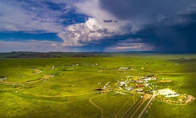 扎兰屯翠屏山杜鹃坡