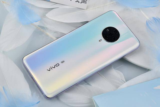 vivo s7即将发布,可能这是专为给开学季学生准备的